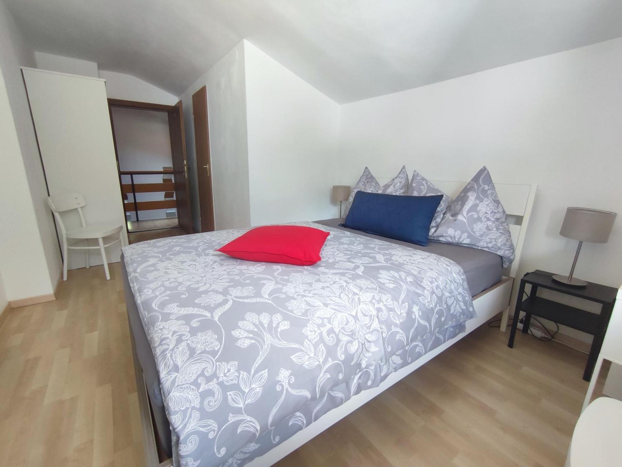 Alpendohle Apartments Инсбрук Номер фото